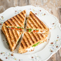 Sandwich (4 Pieses) by BFF